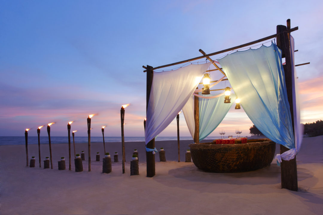 Anantara Mui Ne - Dine On The Beach